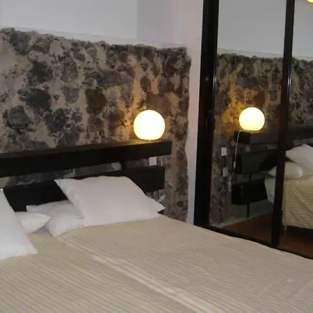 Apartment Sleeps 8 Pool Wifi *