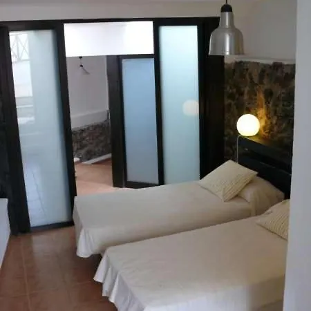 Apartment Sleeps 8 Pool Wifi
